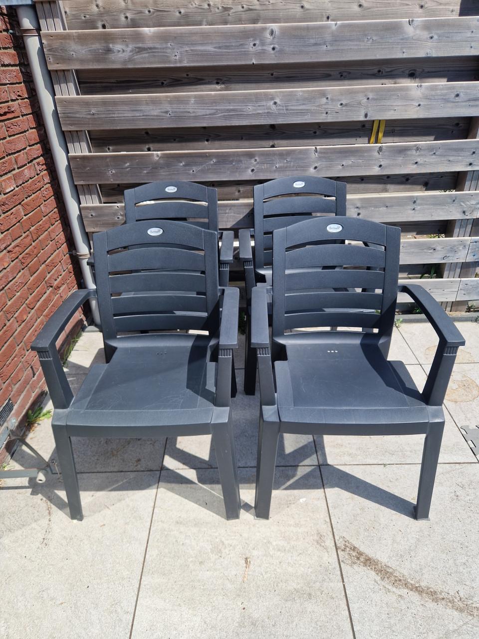 4 antraciete Hartman tuinstoelen