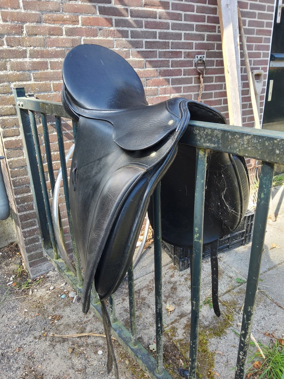 Dressuur zadel grand Gilbert 17,5