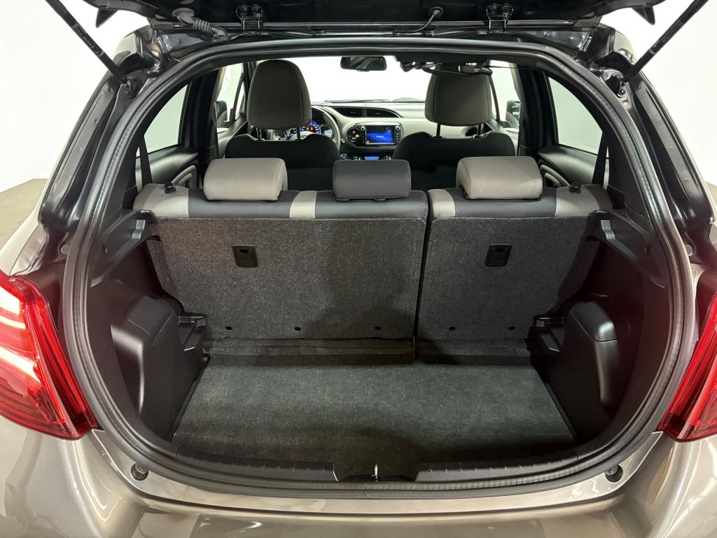 Toyota Yaris 1.5 hybrid dynamic bi-tone | camera | navi |