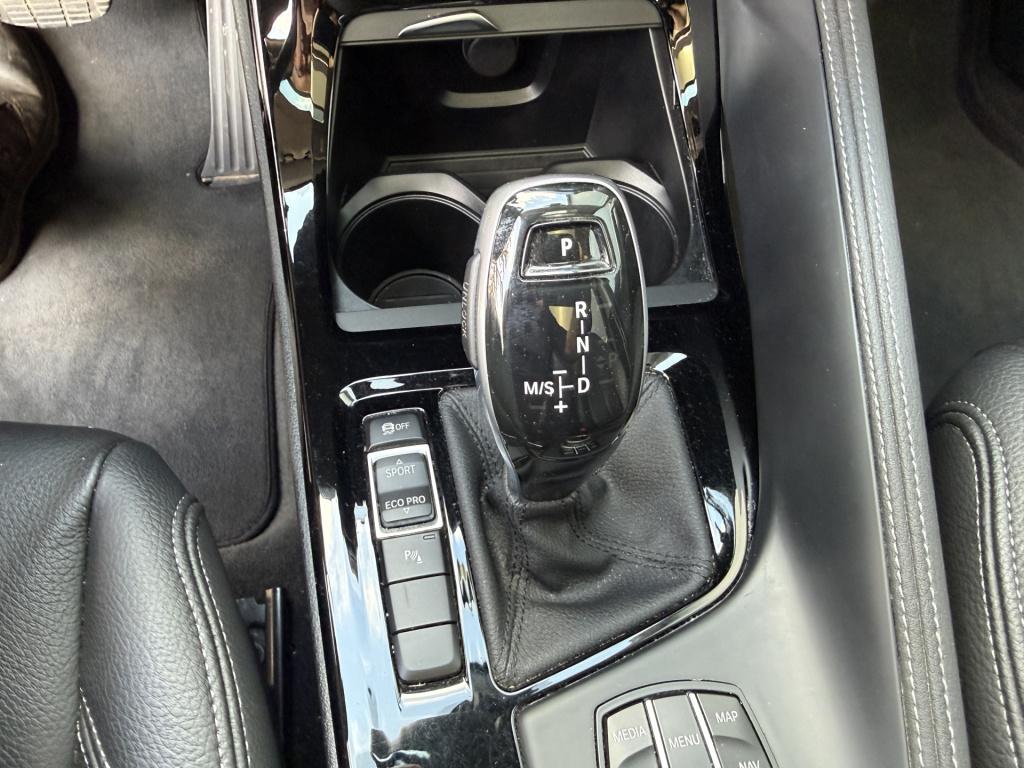 BMW X1 sdrive20i automaat high executive