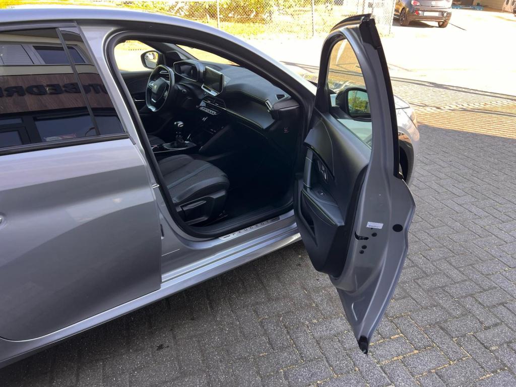 Peugeot 208 1.2 puretech gt