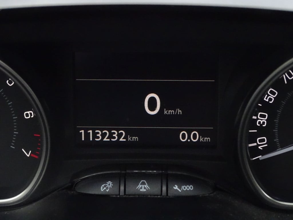 Peugeot 2008 1.2 puretech gt-line | pano | trekhaak | bluetooth | navi