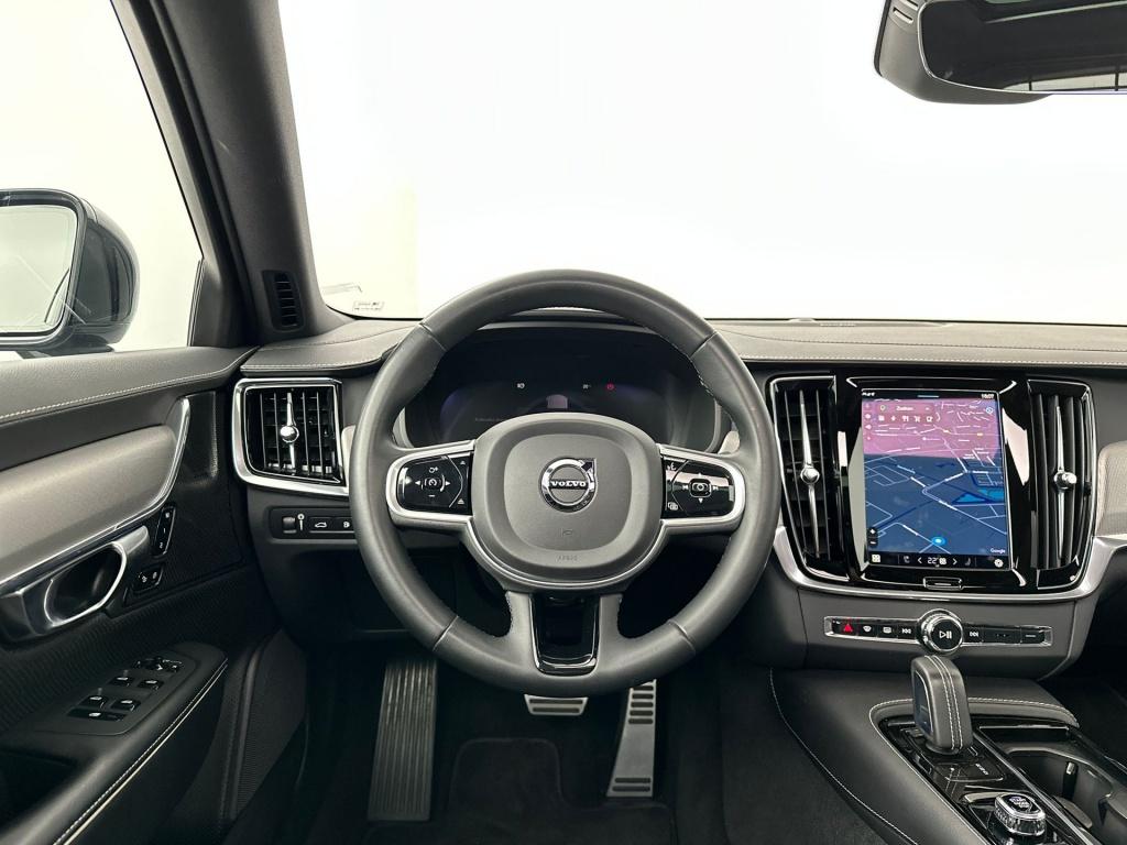 Volvo V90 t6 340pk recharge r-design| panodak| adap.cruise| camera| h&k so