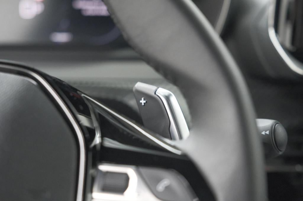 Peugeot 2008 1.2 hybrid 145 allure | 360 camera | adaptieve cruise control 