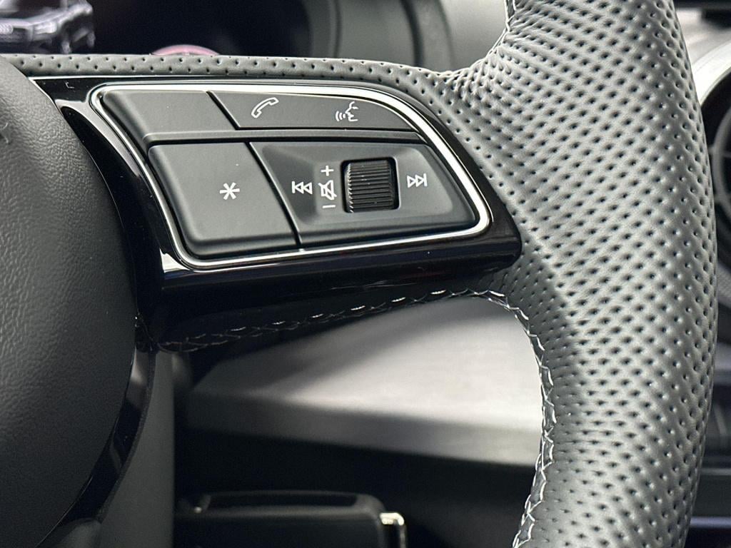 Audi Q2 s edition 35 tfsi 110 kw / 150 pk hatchback 7 vers