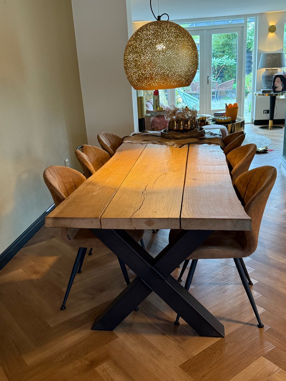 Eiken boomstam eettafel 6 persoons