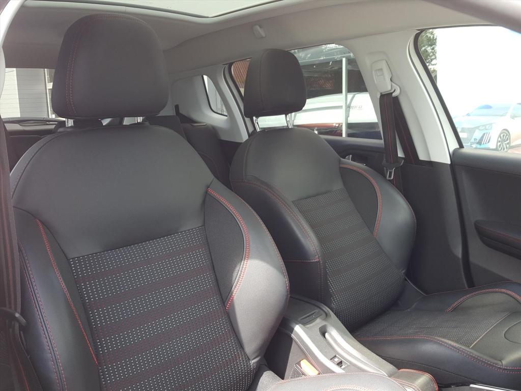 Peugeot 2008 1.2 puretech 110pk gt-line | navi | bt | applecarplay & androi