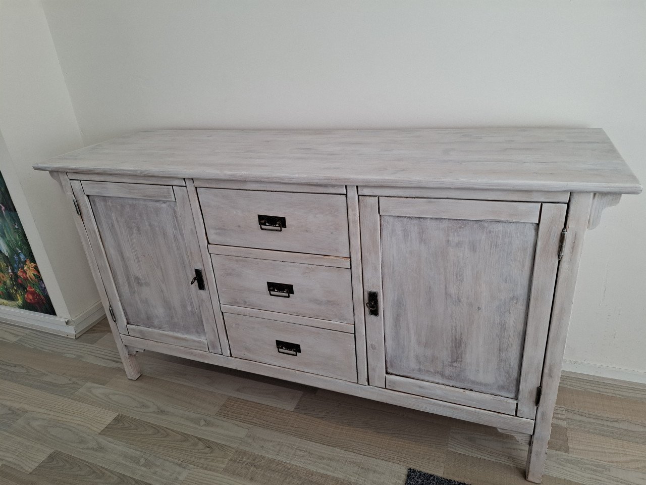 Whitewash dressoir