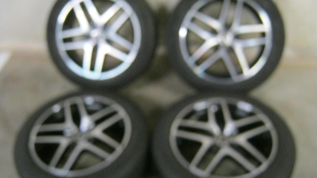 Z.G.A.N . MERCEDES  19 INCH AMG VELGEN MET WINTER BANDEN