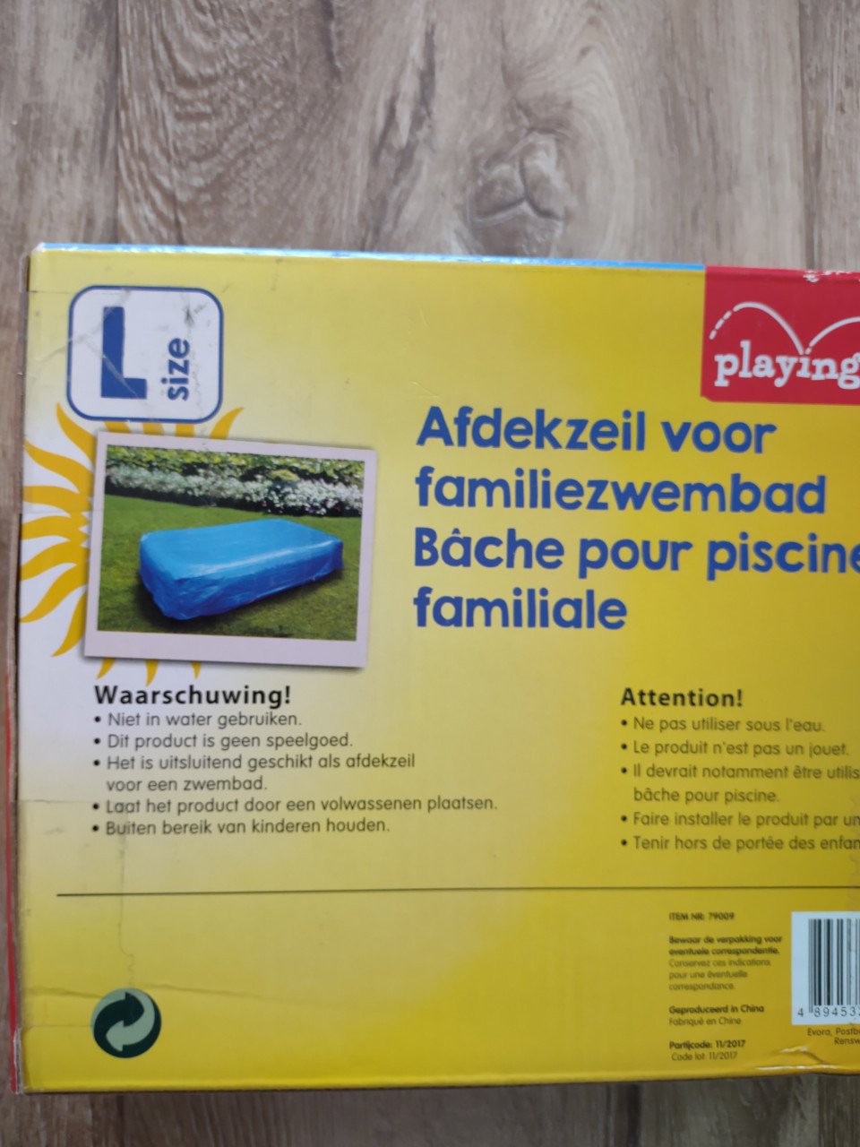 Nieuw afdekzeil voor zwembad, maat L. 211x132x46 cm. Zeil.