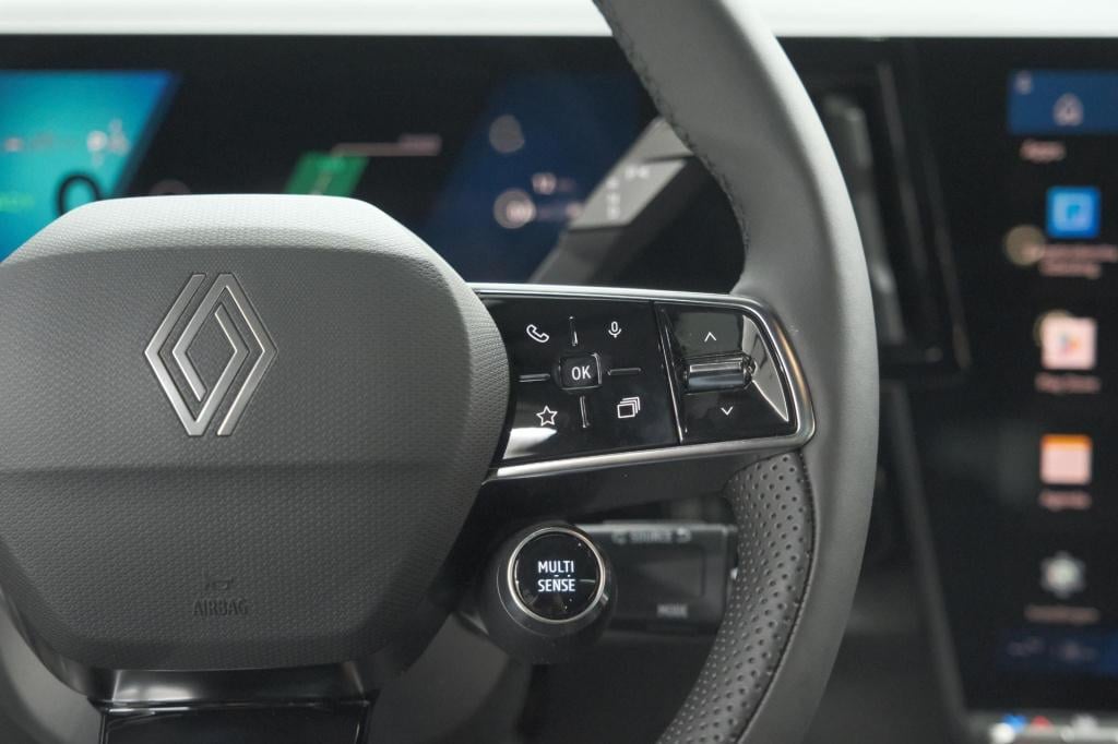 Renault Espace e-tech full hybrid 200 techno 7p. | camera | adaptieve cruis