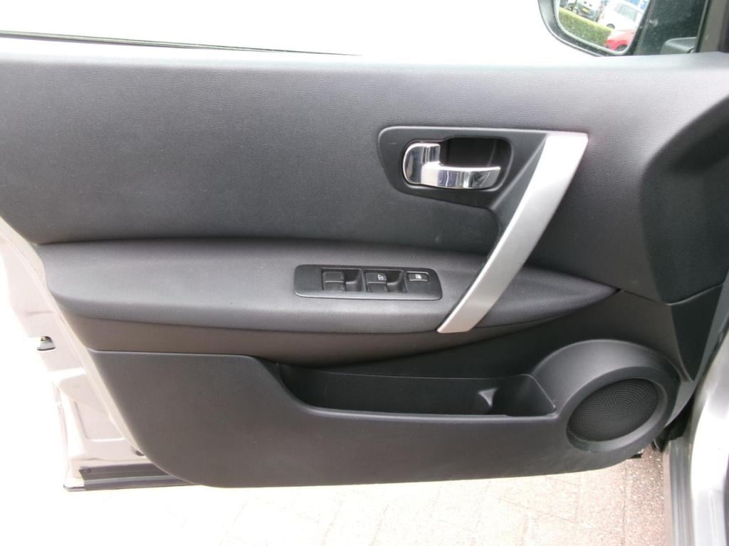 Nissan Qashqai 1.6 cvtc airco, cruise-contr., pdc, trekhaak