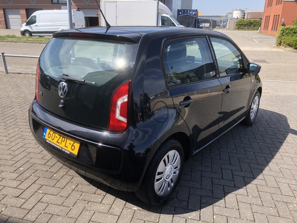 Volkswagen UP! 1.0 move up! bluem.