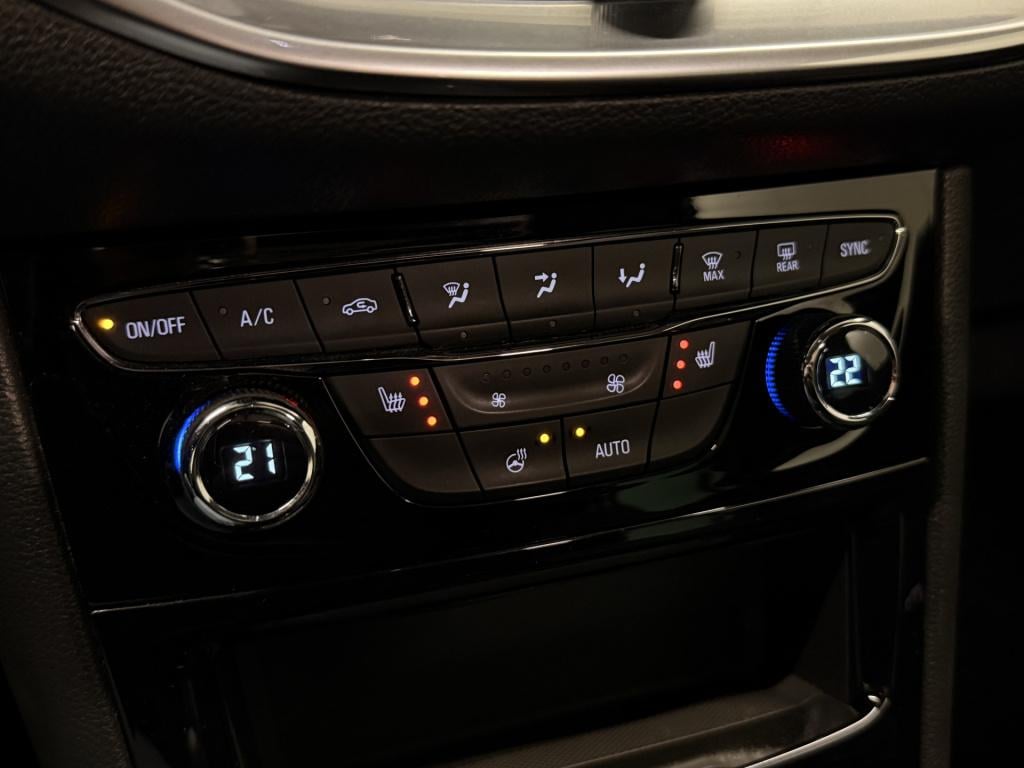 Opel Astra sports tourer 1.4 turbo | schuif/kantel dak | matrix led | stoel