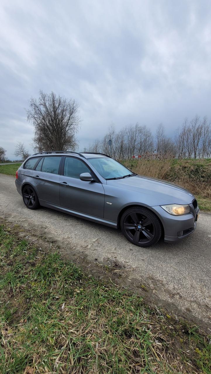 BMW 320i TOURING E91 LCI Bj 2009