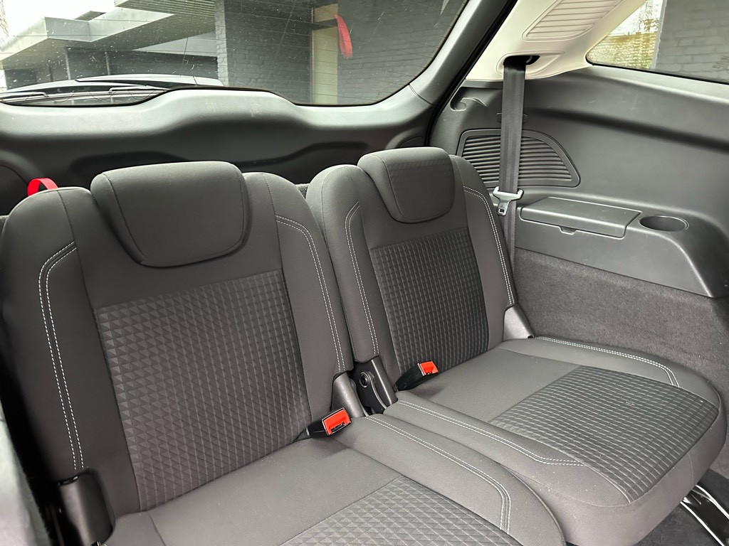 Ford Grand C-max 1.0 trend 7p. dealeronderhouden / airco / cruise control