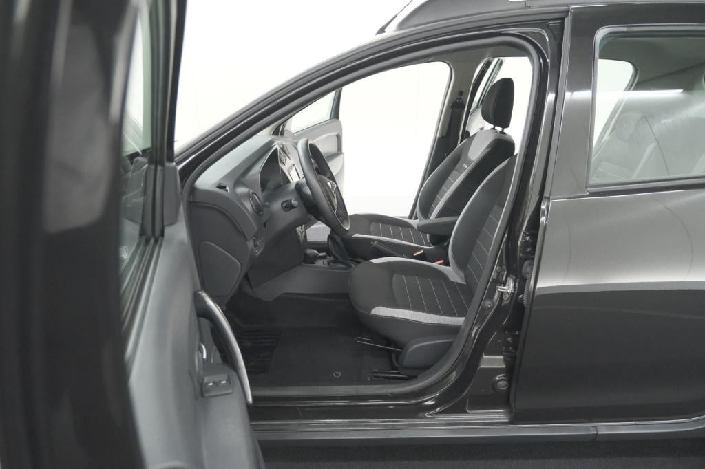 Dacia Sandero Stepway tce 90 sl | parkeersensoren | cruise control | naviga