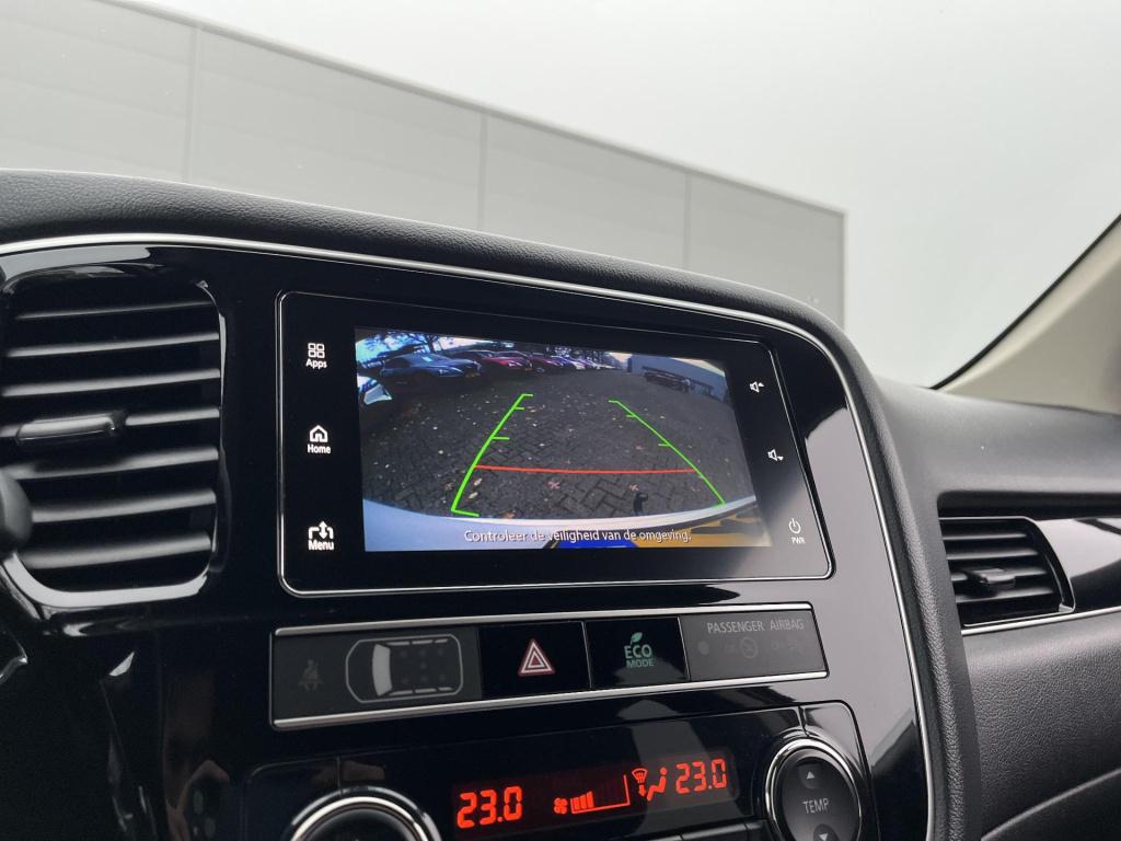 Mitsubishi Outlander 2.4 phev intense+ incl. trekhaak!