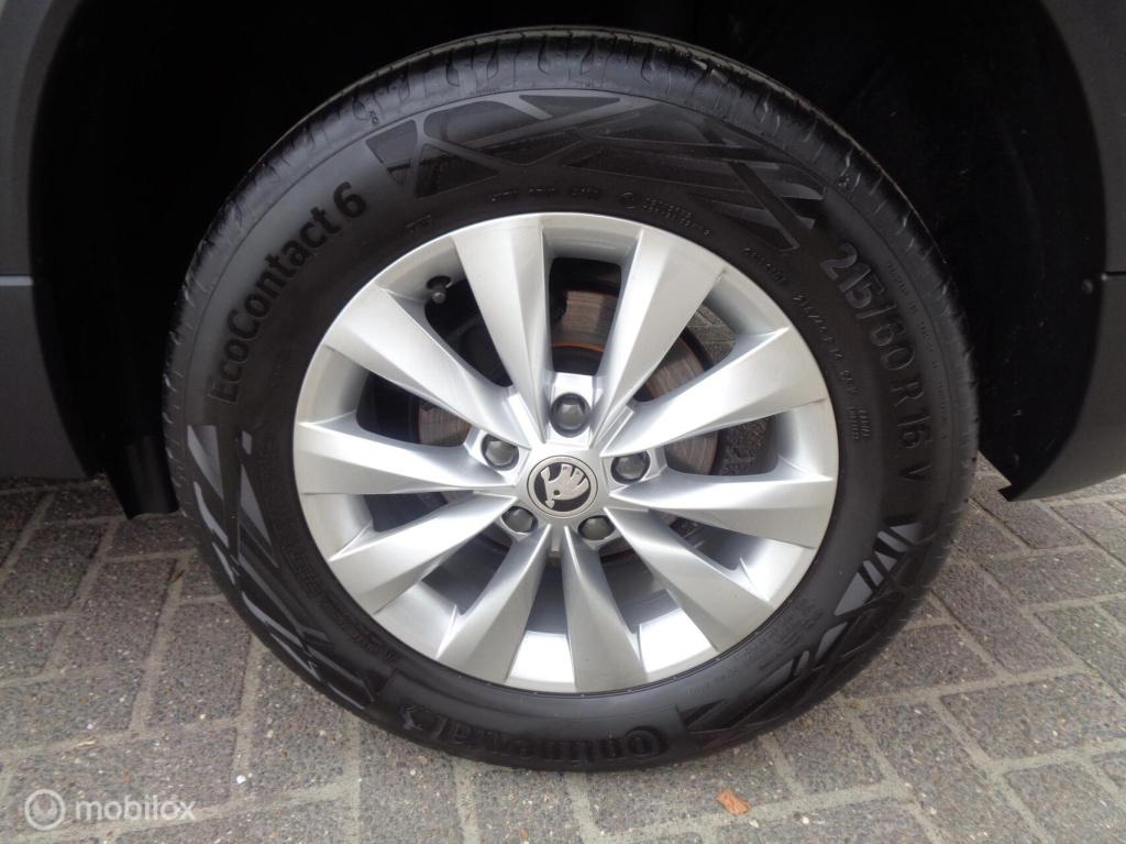 Skoda Karoq 1.0 tsi business edition/airco/stoel+stuur verw/full led/apple 