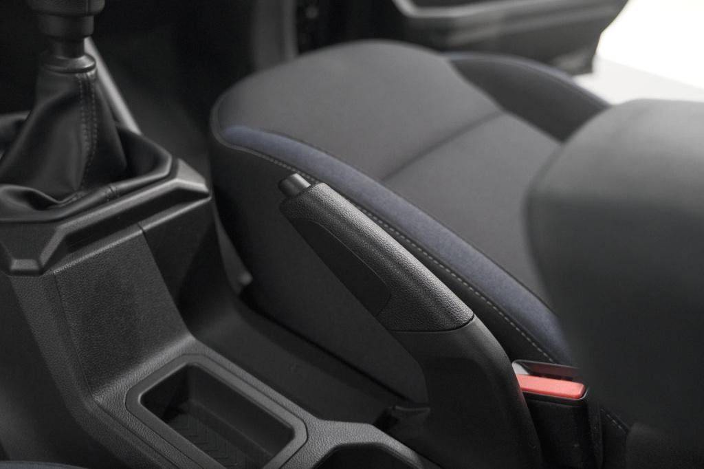 Dacia Duster mild hybrid 130 expression | camera | stoelverwarming | apple 