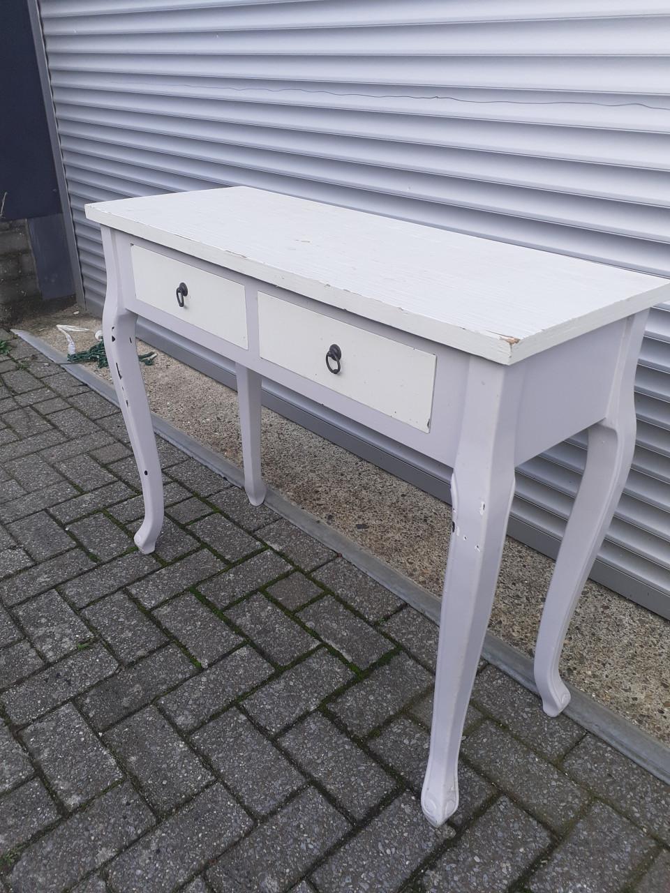 3 x Side-Table & Side Table op 2 poten