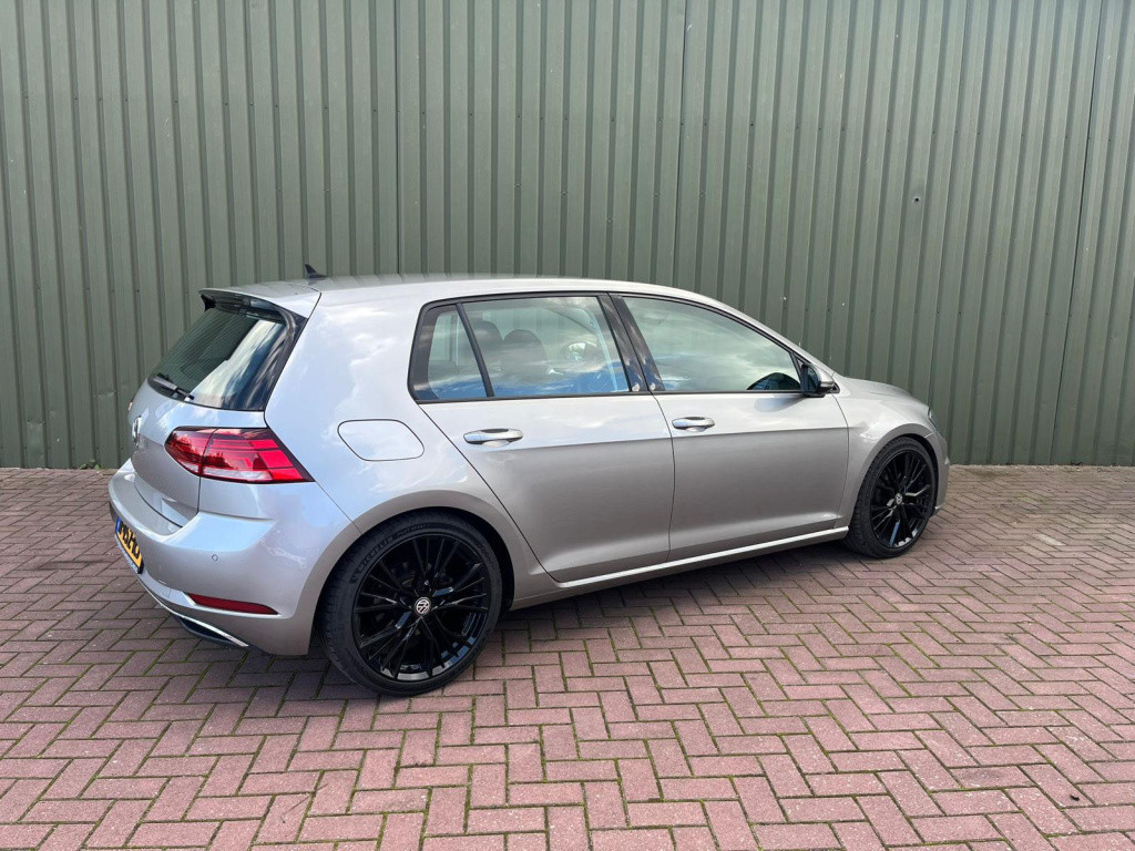 Volkswagen E-golf e-golf 136pk, virtual cockpit, apple carplay, navigatie