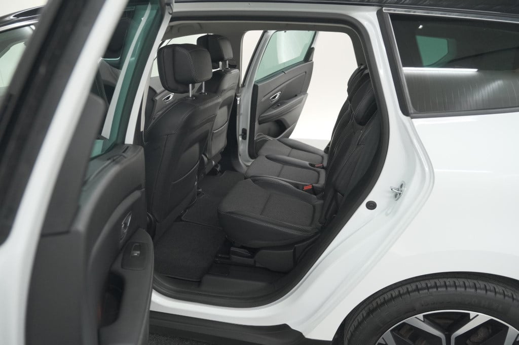 Renault Grand Scenic tce 140 edc intens | 7 zitplaatsen | trekhaak | camera