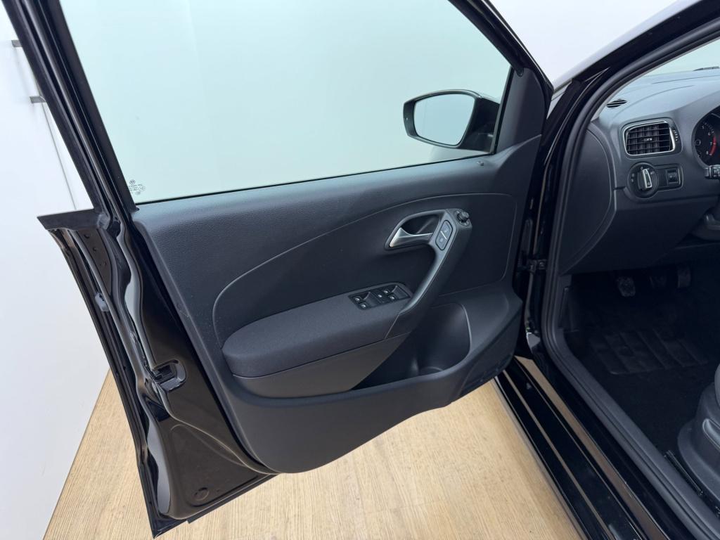 Volkswagen Polo occasion 1.0 bluemotion edition | zwart | tweedehands volks