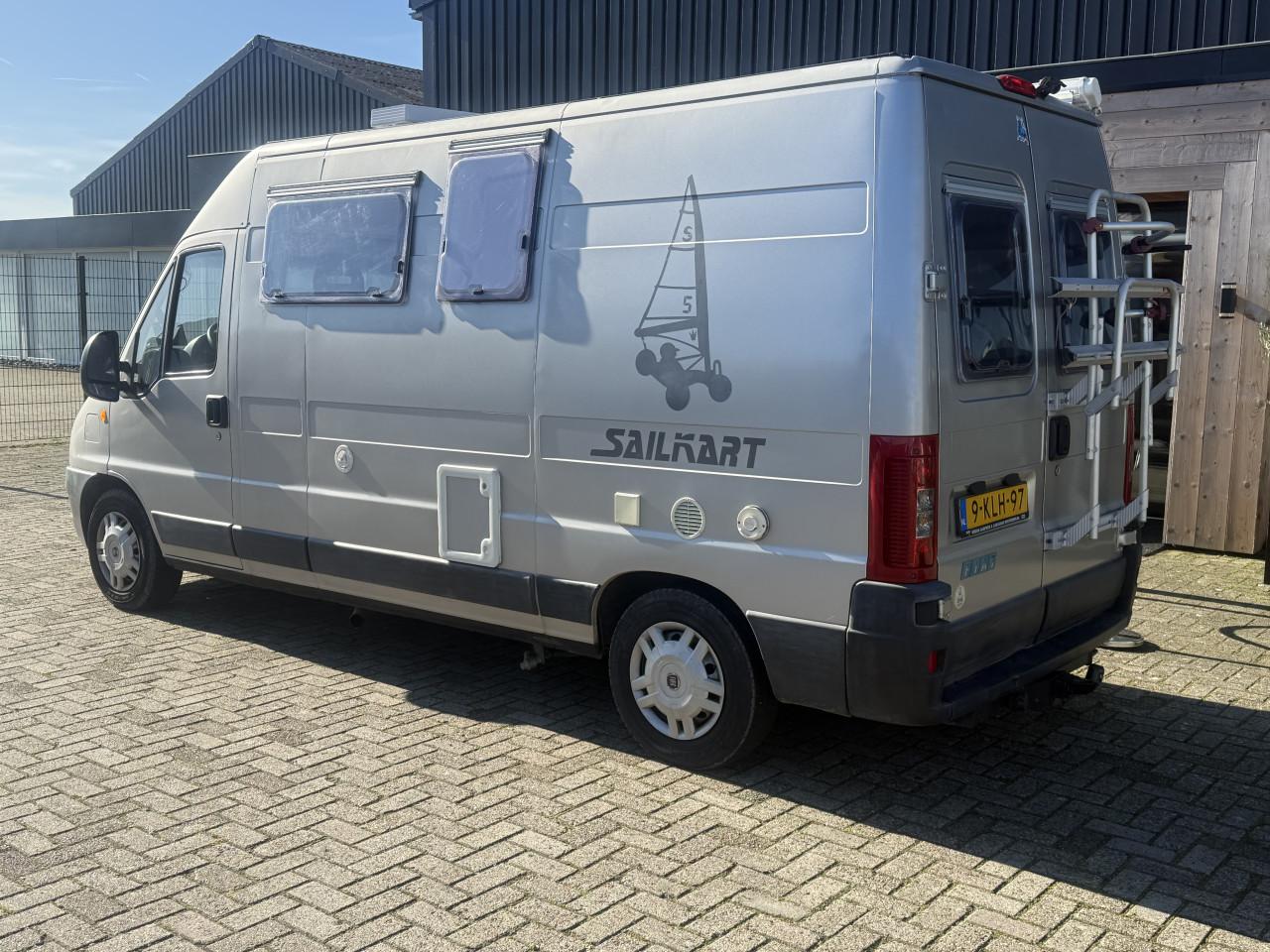 Adria 2Win ( zeer leuke starters buscamper, nieuw APK )meeneemprijs !!!