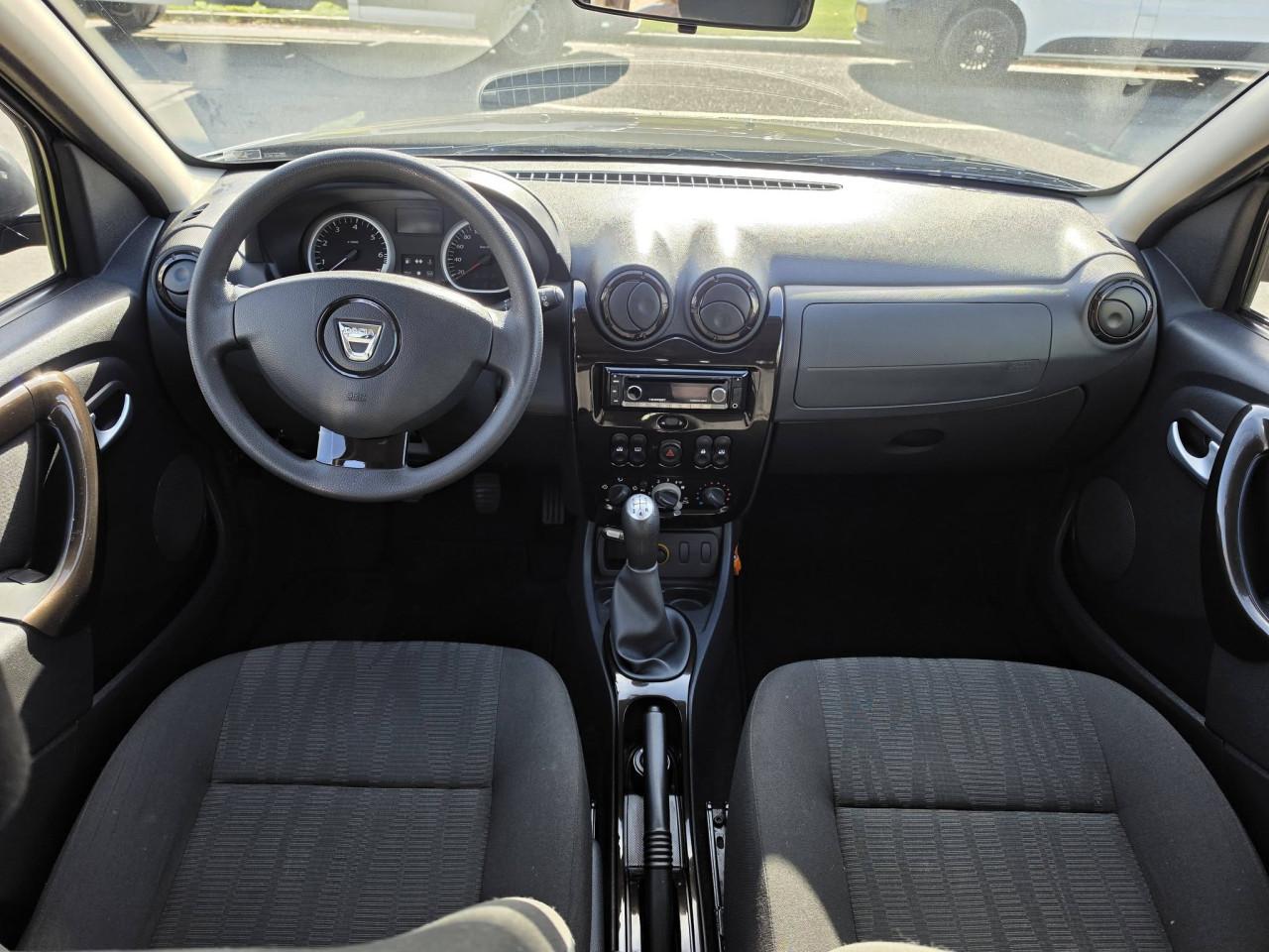 Dacia Duster 1.6 Laureate slechts 52144km