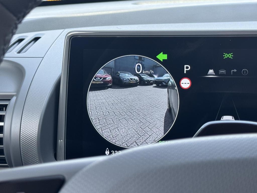 Hyundai Inster cross sky plus 49 kwh direct beschikbaar!