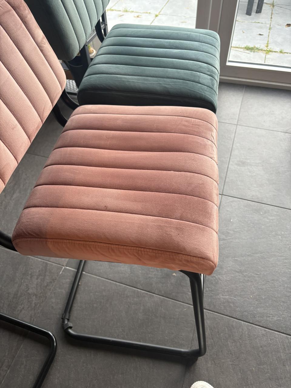 Barkruk roze en turquoise