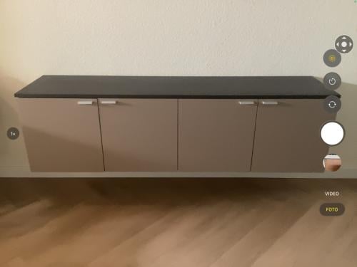 INTERSTAR DRESSOIR