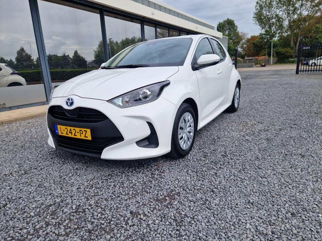 Toyota Yaris 1.5 hybrid active | 1e eigenaar | automaat | navigatie | camer