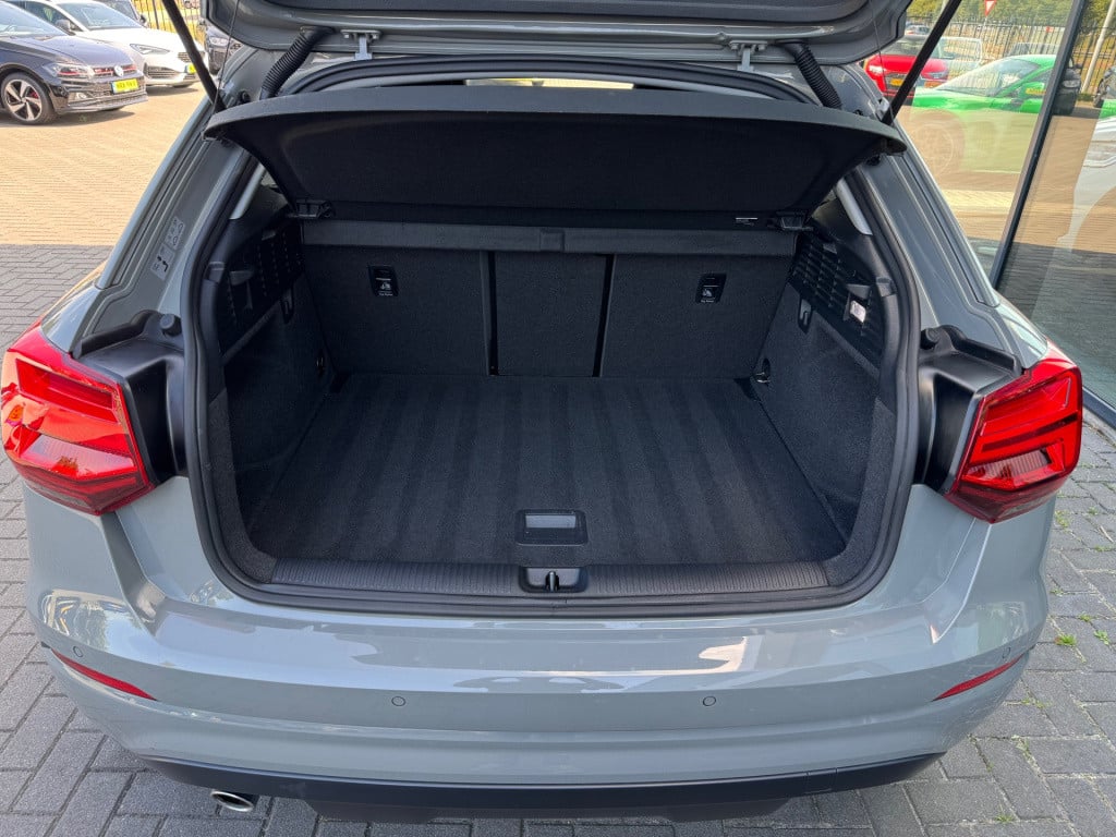 Audi Q2 30 tfsi sport * virtual cockpit * stoelverwarming * trekhaak