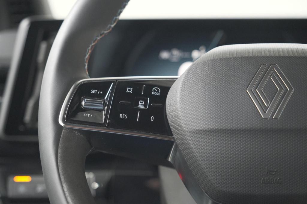 Renault Rafale 1.2 e-tech 4x4 plug-in hybrid 300 esprit alpine | 360 camera