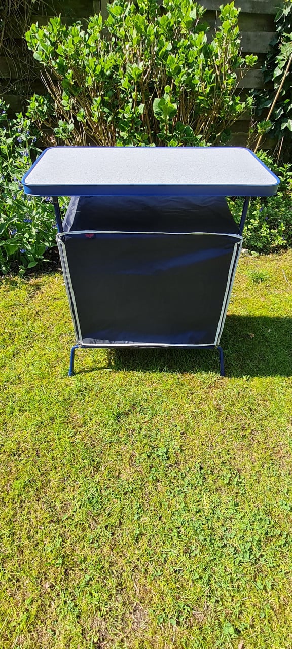 Kampeer keukentje