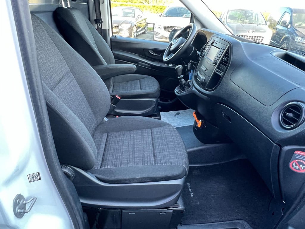 Mercedes-Benz Vito 111 cdi lang business professional plus, navi, camera en