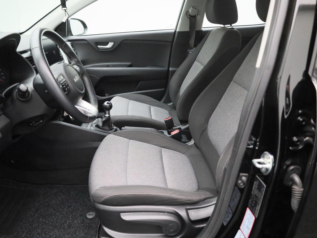 Kia Stonic 1.2 urban edition | lmv | parkeer sensoren | bluetooth | apple c