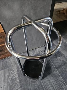 Design paraplubak Gispen, chroom, zo goed als nieuw