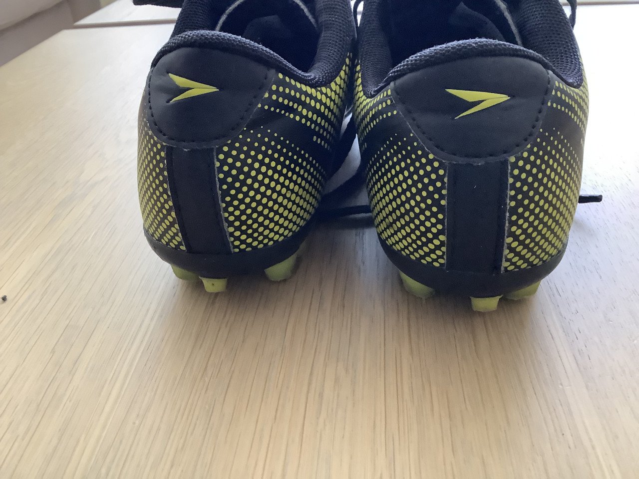 Kinder voetbalschoenen