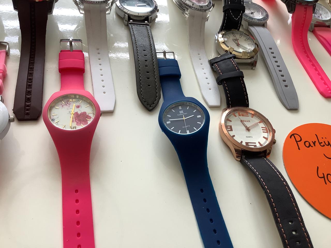 Partij nieuwe horloges met mankementen. ( partij 80)