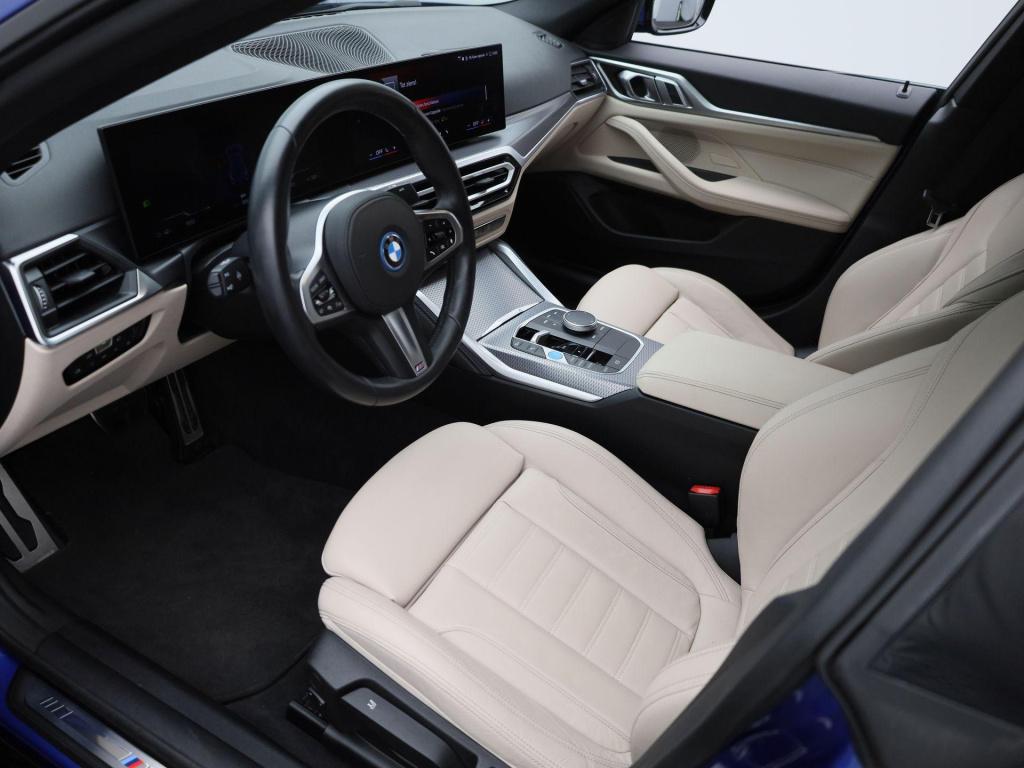 BMW I4 edrive35 m-sport 70 kwh | panoramadak | oyster leder | stoelverwarmi