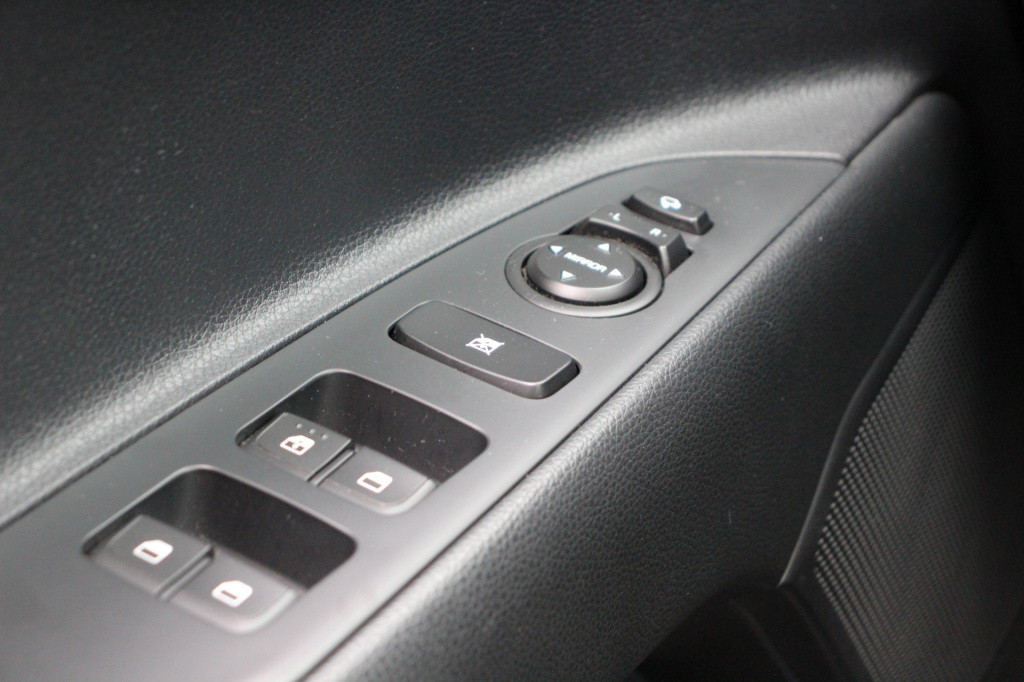 Kia Stonic 1.0 t-gdi platinum edition | schuif/kanteldak | camera | leder |