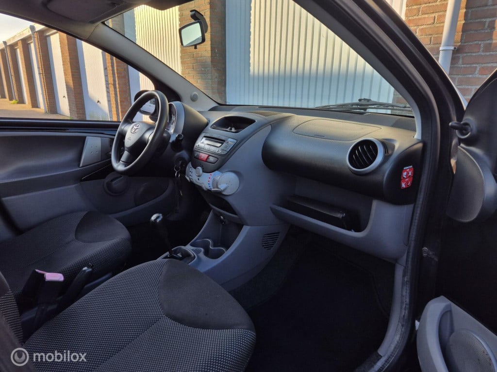 Toyota Aygo 1.0 / airco / 5-deurs