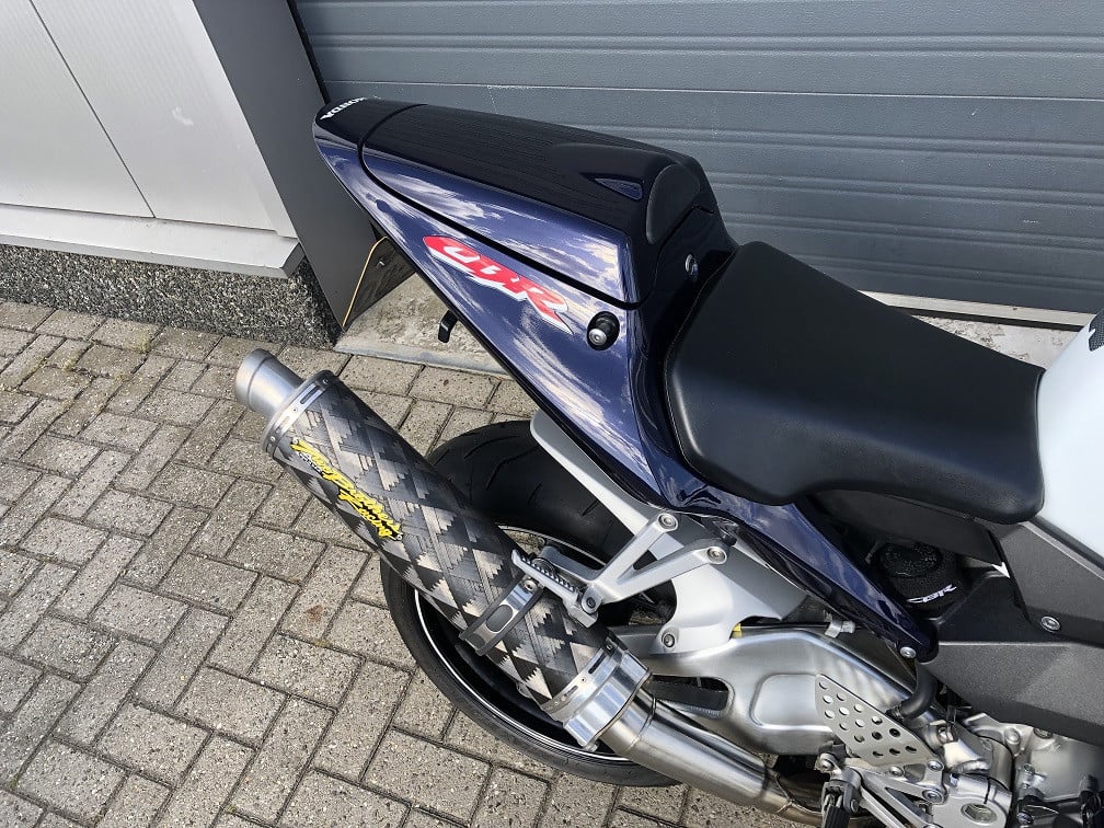 Honda CBR954RR Fireblade uit 2002 met 39 dkm, nieuwstaat! div extra's €3750