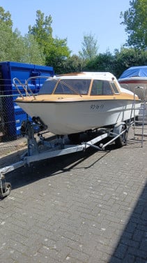 Micro Plus 502  kajuitboot