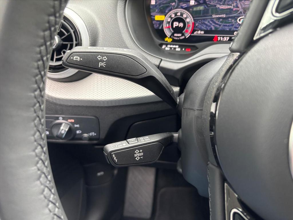 Audi Q2 35 tfsi 150pk s tronic s- edition| navigatie|leder|camera|elek klep