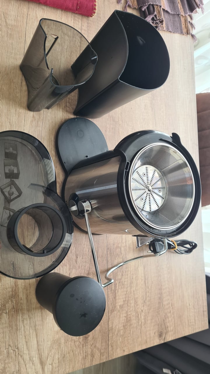 TRISTAR-Sapcentrifuge in goed staat en goed werkend