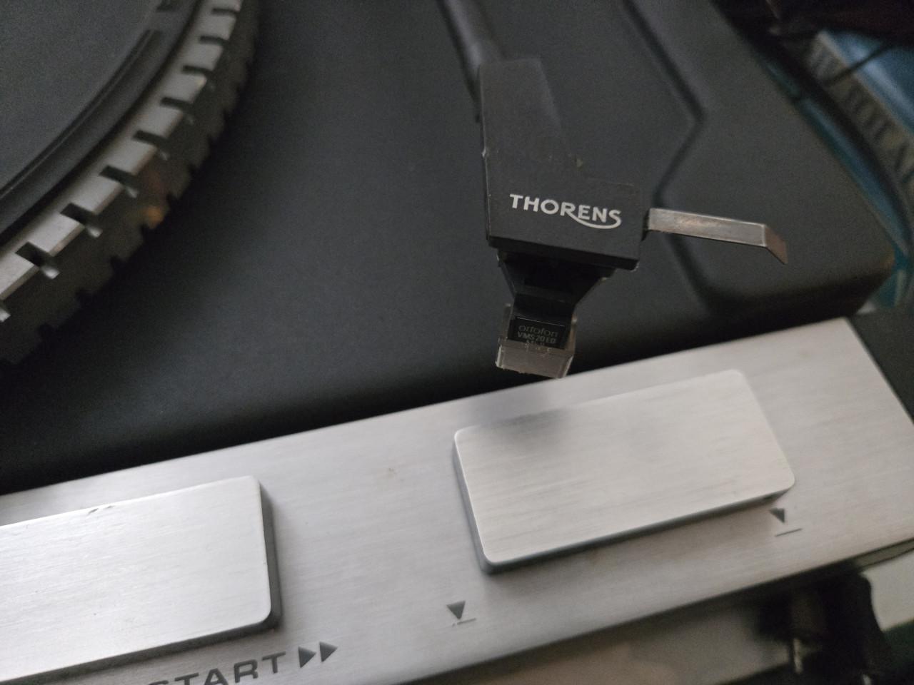 Thorens TD 115 semi-automatische draaitafel